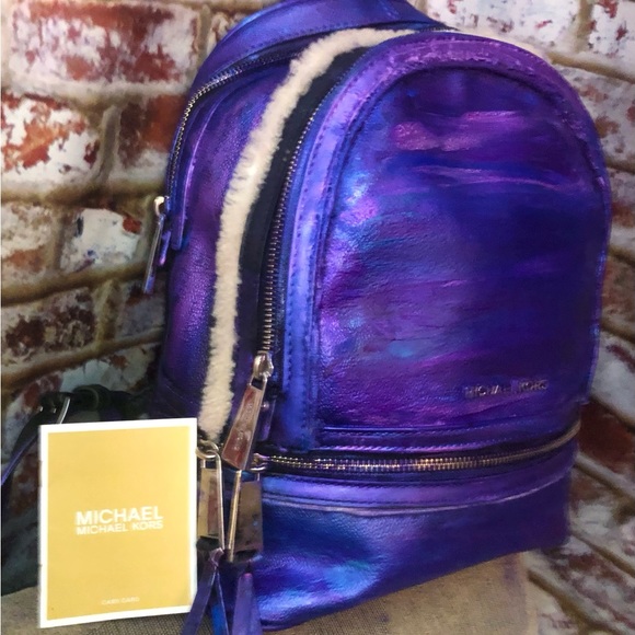 Michael Kors Metallic Purple Blu Multi Color Leather Backpack W/Faux Fur - Picture 8 of 14